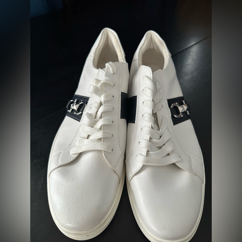 Men's Casual Shoes